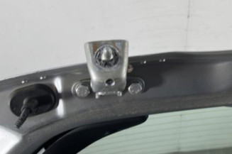 Malle/Hayon arriere PEUGEOT 208 1