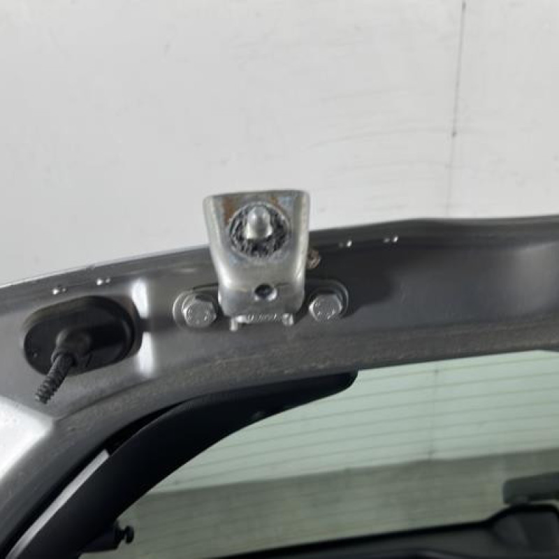 Malle/Hayon arriere PEUGEOT 208 1 Photo n°7
