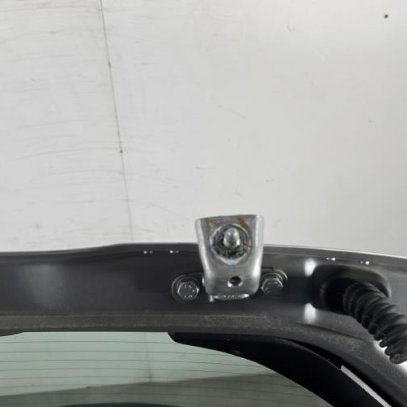 Malle/Hayon arriere PEUGEOT 208 1 Photo n°8