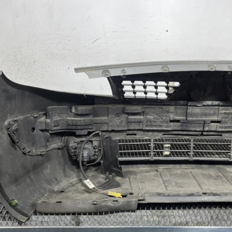 Pare choc avant RENAULT SCENIC 2 Photo n°6