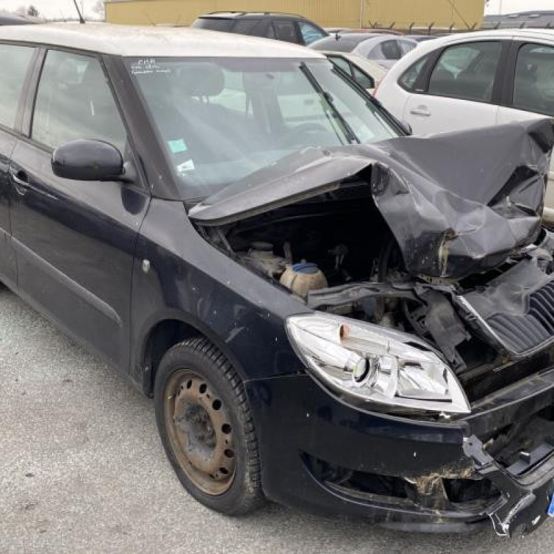 Pare choc arriere SKODA FABIA 2 Photo n°8
