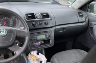 Pare choc arriere SKODA FABIA 2