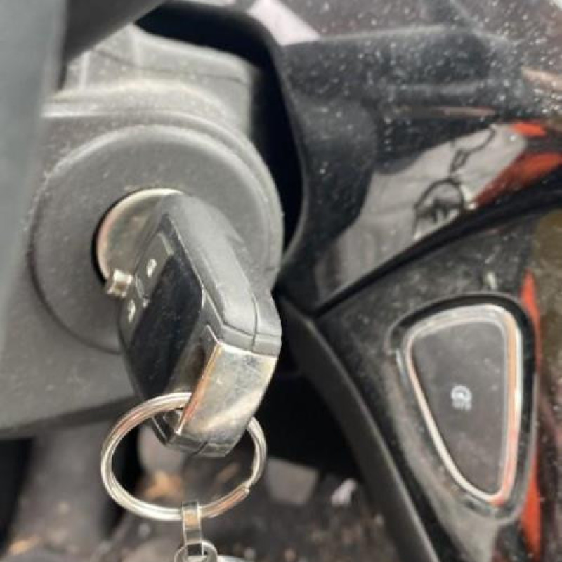Pare boue arriere droit OPEL CORSA E Photo n°6