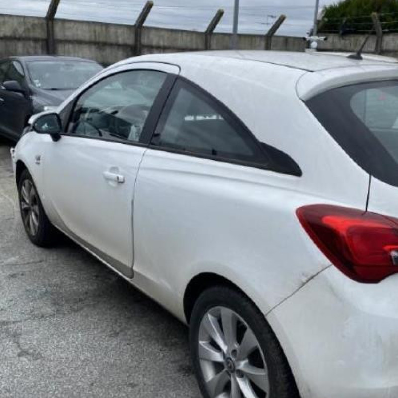 Pare boue arriere droit OPEL CORSA E Photo n°13