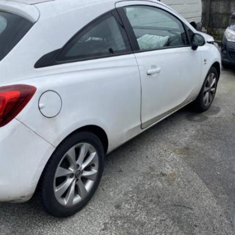 Pare boue arriere droit OPEL CORSA E Photo n°14