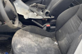 Anti brouillard droit (feux) PEUGEOT 208 1