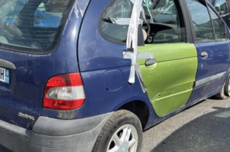 Vitre avant droit RENAULT SCENIC 1