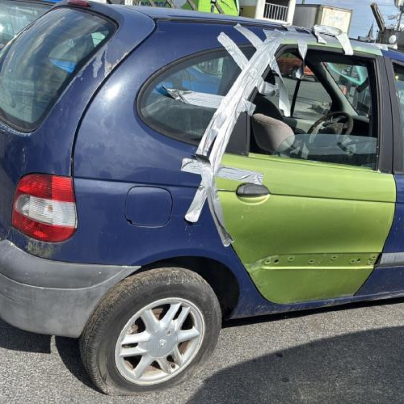 Vitre avant droit RENAULT SCENIC 1 Photo n°11
