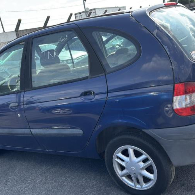 Vitre avant droit RENAULT SCENIC 1 Photo n°12