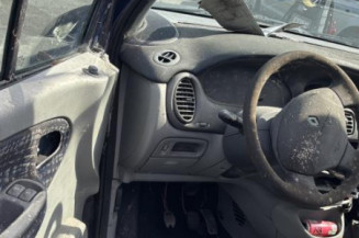 Vitre avant droit RENAULT SCENIC 1