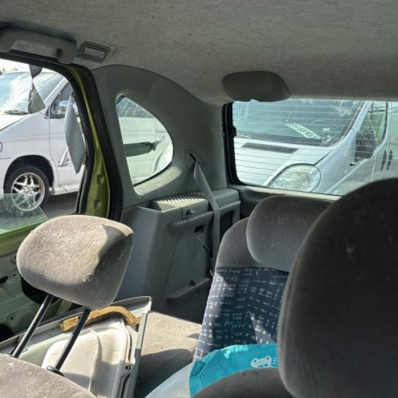 Vitre avant droit RENAULT SCENIC 1 Photo n°19