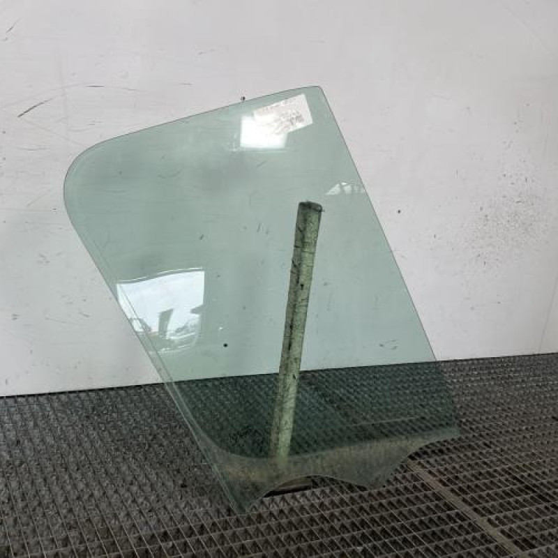 Vitre avant droit RENAULT MASTER 3 Photo n°3