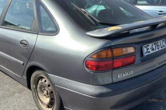 Feu arriere principal gauche (feux) RENAULT LAGUNA 1