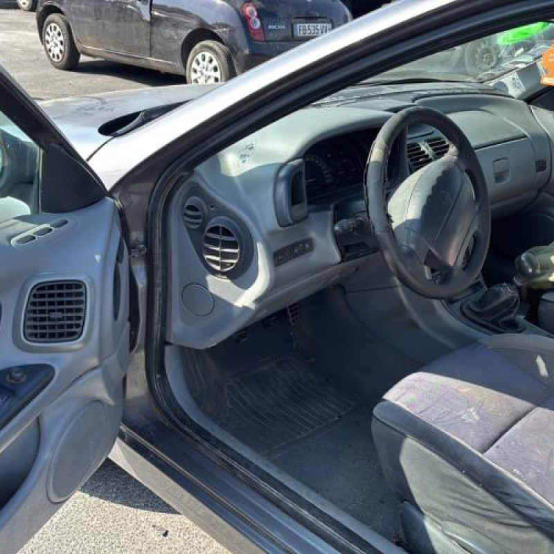 Feu arriere principal gauche (feux) RENAULT LAGUNA 1 Photo n°12