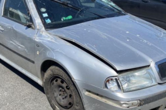 Feu arriere principal gauche (feux) SKODA OCTAVIA 1