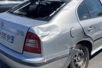 Feu arriere principal gauche (feux) SKODA OCTAVIA 1