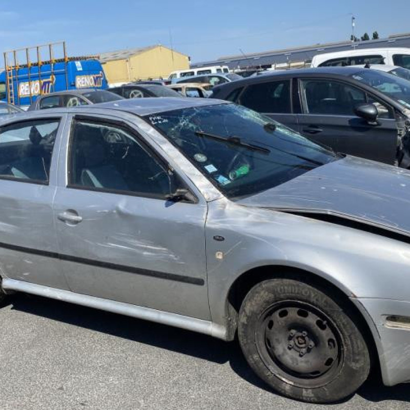 Feu arriere principal gauche (feux) SKODA OCTAVIA 1 Photo n°9