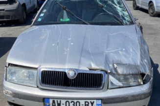 Feu arriere principal gauche (feux) SKODA OCTAVIA 1