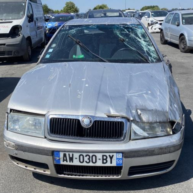 Feu arriere principal gauche (feux) SKODA OCTAVIA 1 Photo n°11