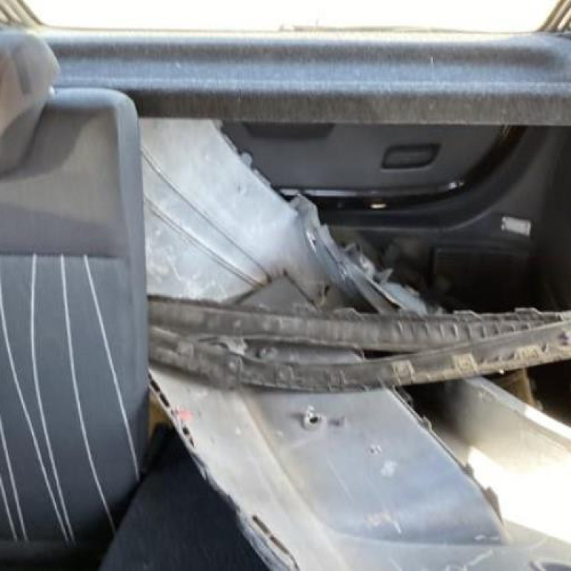 Moteur OPEL CORSA D Photo n°13