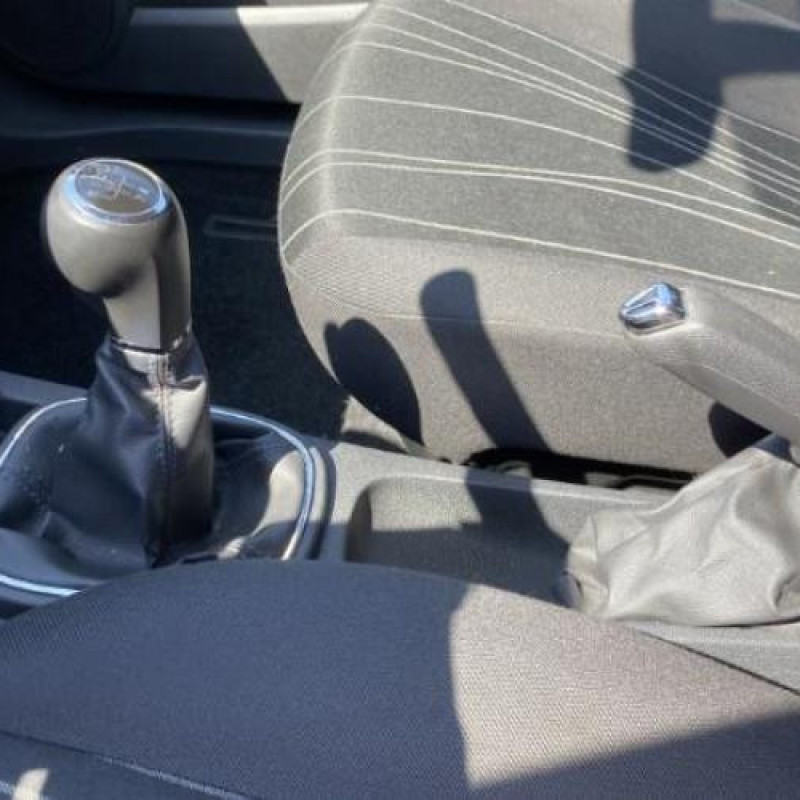 Moteur OPEL CORSA D Photo n°19