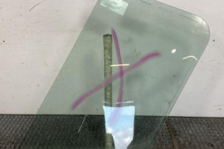 Vitre avant droit RENAULT MASTER 3