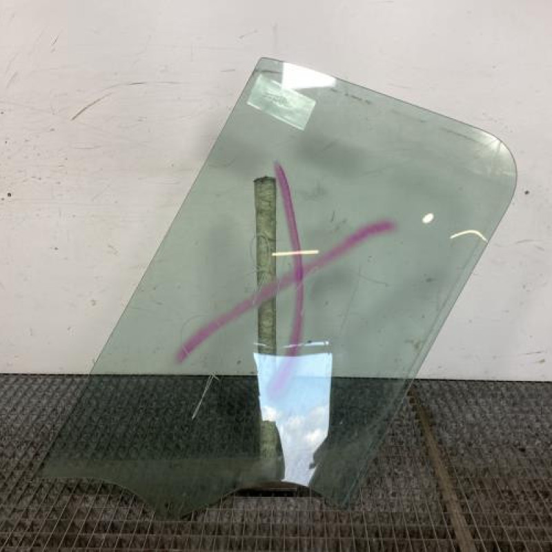 Vitre avant droit RENAULT MASTER 3 Photo n°5