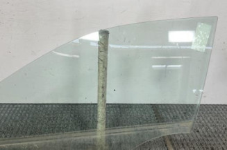 Vitre avant gauche HYUNDAI I 20 2 Photo n°1