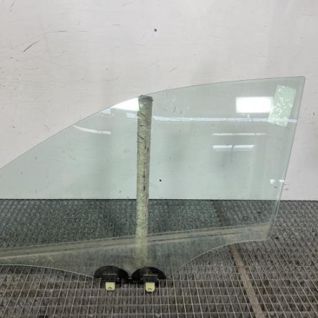 Vitre avant gauche HYUNDAI I 20 2 Photo n°1
