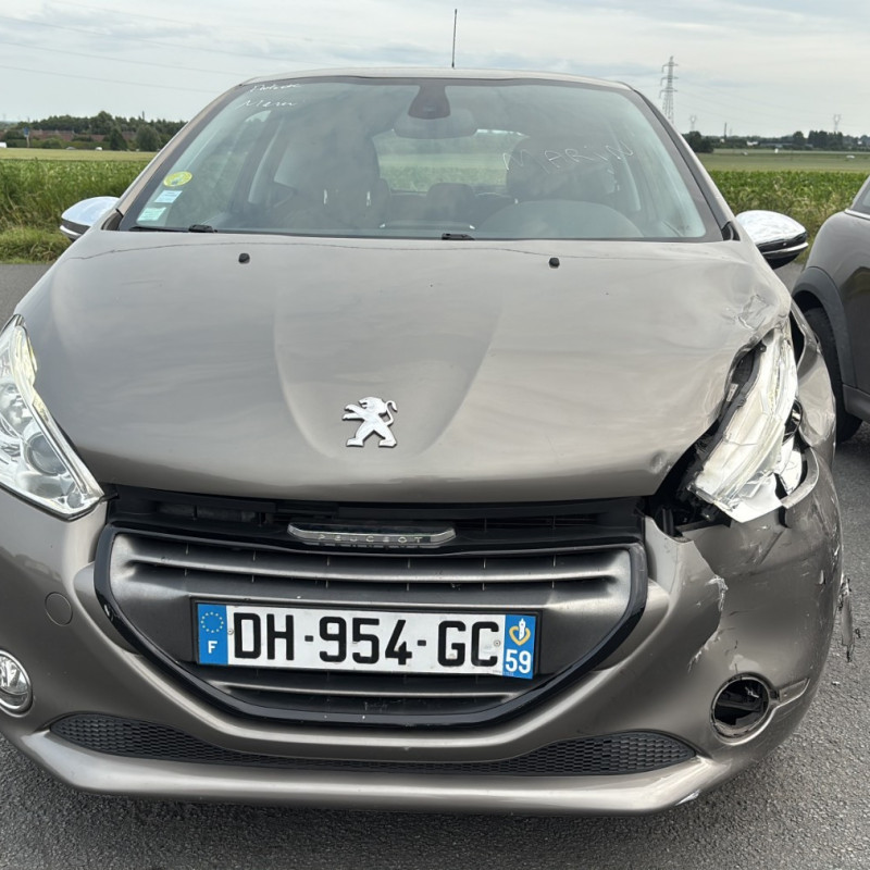 PEUGEOT 208 1 PHASE 1 1.4 HDI - 8V TURBO Photo n°21