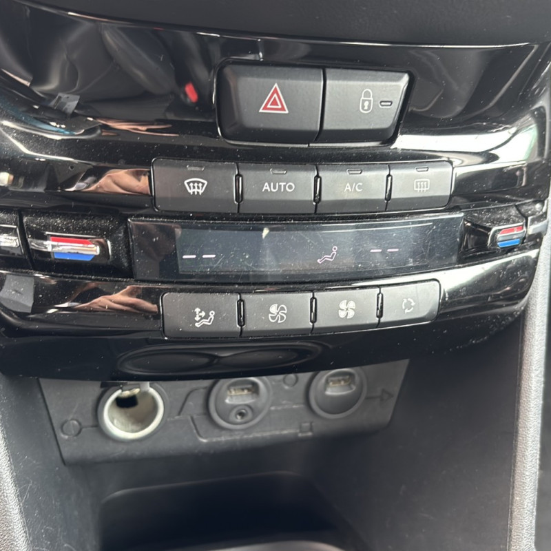 PEUGEOT 208 1 PHASE 1 1.4 HDI - 8V TURBO Photo n°27