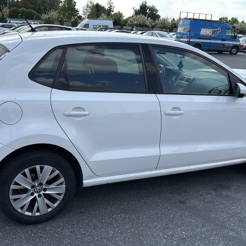VOLKSWAGEN POLO 5 PHASE 1 1.6 TDI - 16V TURBO Photo n°7