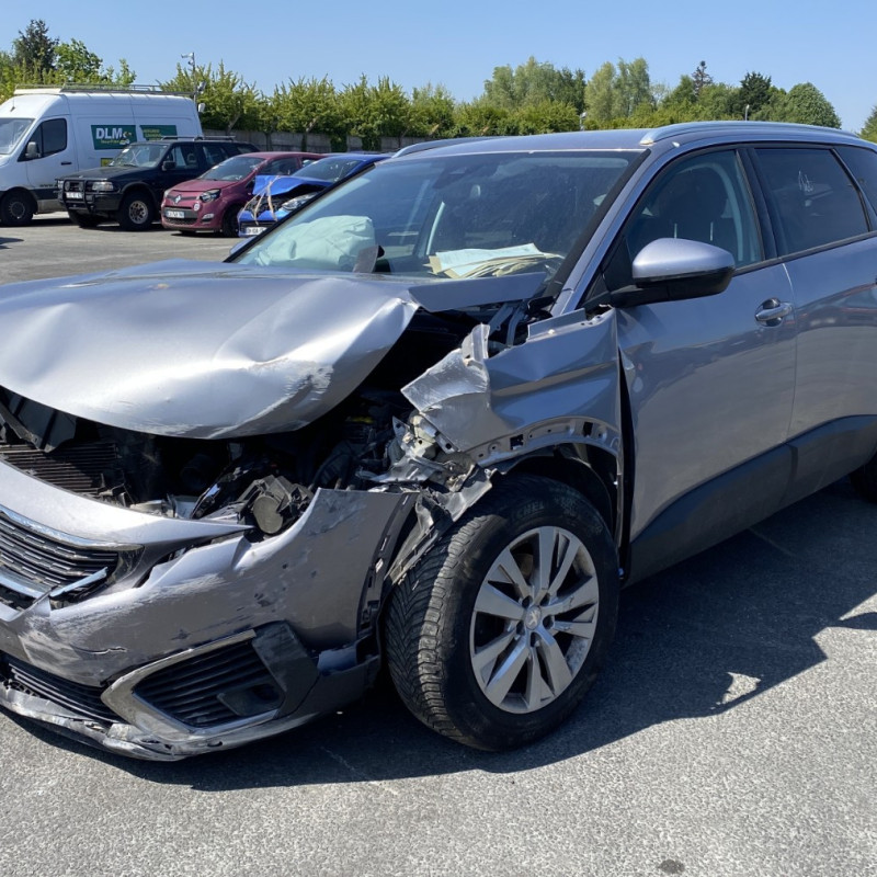 PEUGEOT 5008 2 PHASE 1 1.5 BLUE HDI - 16V TURBO Photo n°1
