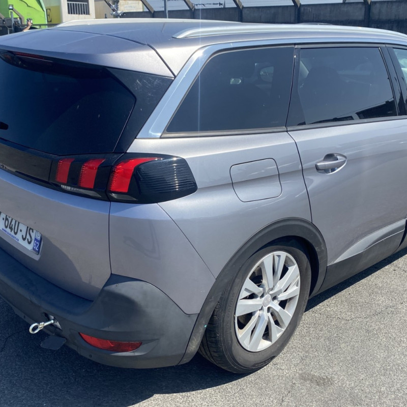 PEUGEOT 5008 2 PHASE 1 1.5 BLUE HDI - 16V TURBO Photo n°14