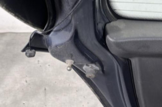 Malle/Hayon arriere OPEL CORSA D