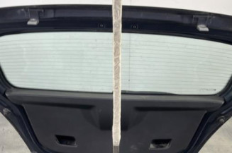 Malle/Hayon arriere OPEL CORSA D