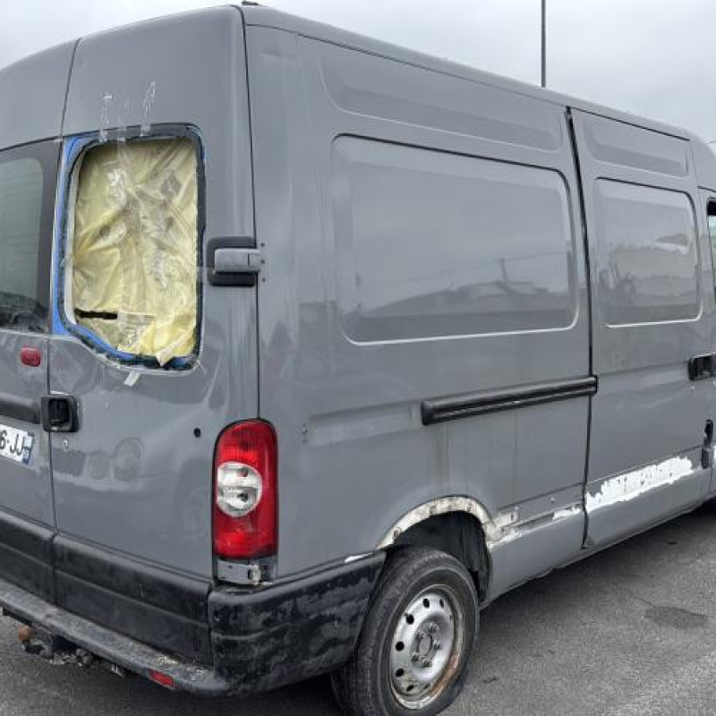 Calandre RENAULT MASTER 2 Photo n°7