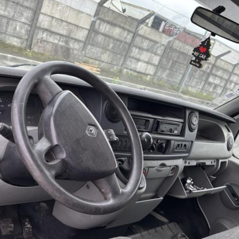 Calandre RENAULT MASTER 2 Photo n°17