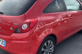 Aile avant gauche OPEL CORSA D