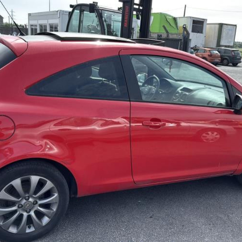 Aile avant gauche OPEL CORSA D Photo n°10