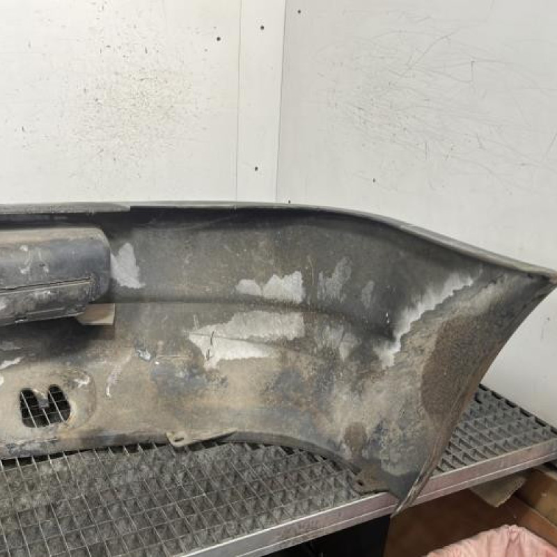 Pare choc avant VOLKSWAGEN LT 2 Photo n°4