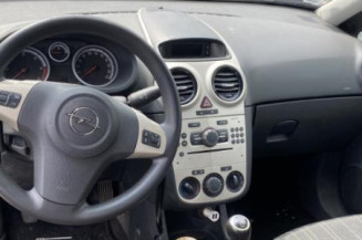 Custode arriere gauche (porte) OPEL CORSA D