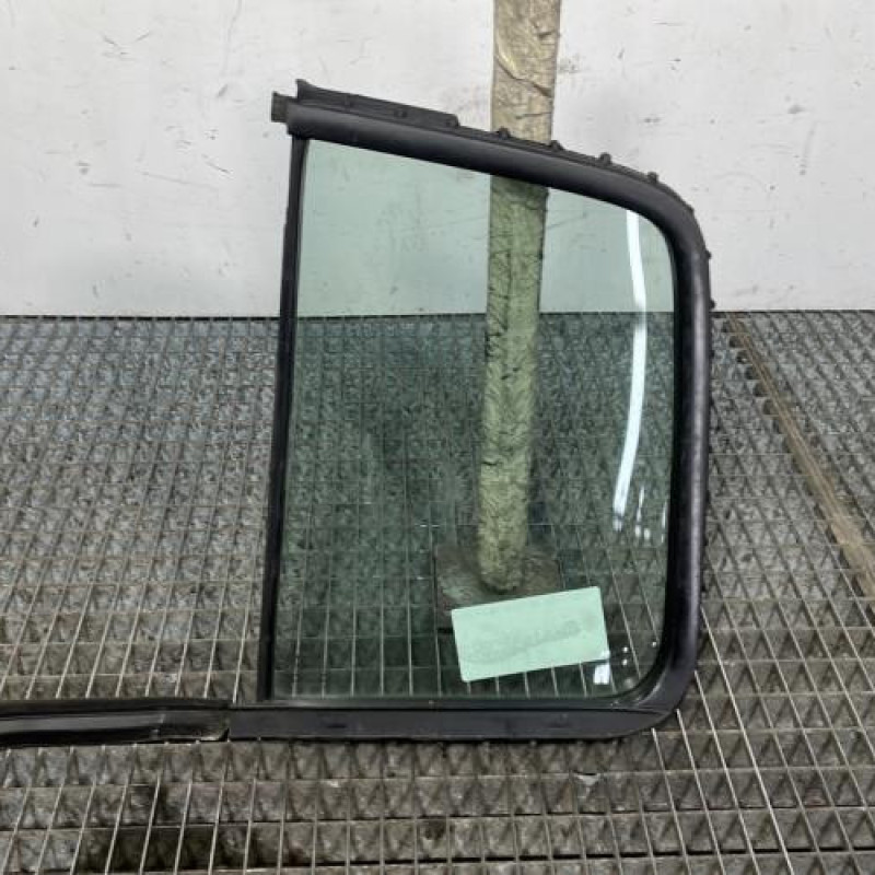 Custode arriere droit (porte) RENAULT CLIO 2 Photo n°4