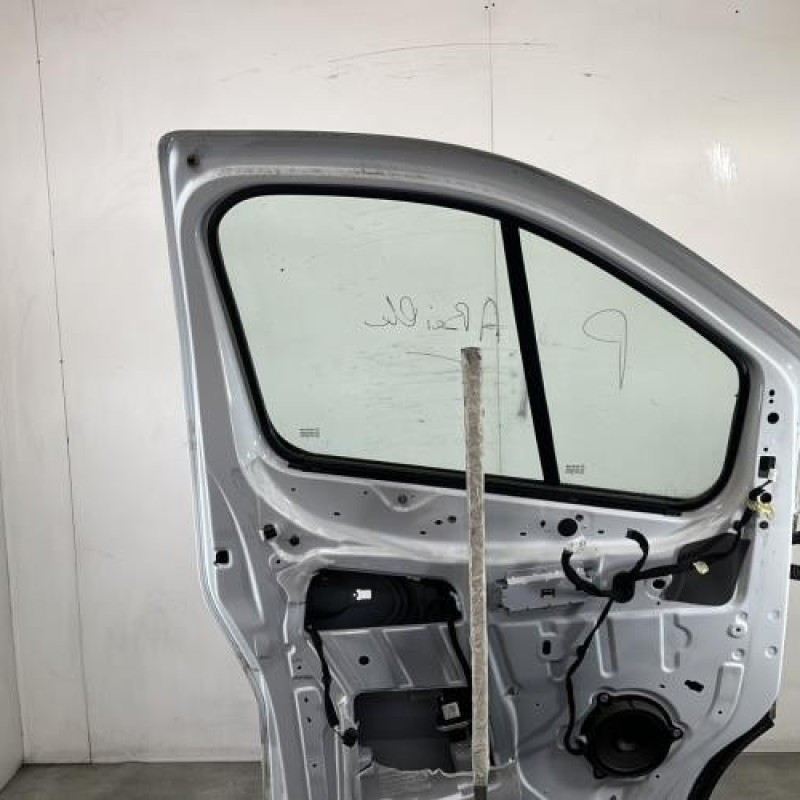 Porte avant gauche RENAULT TRAFIC 3 COURT Photo n°6