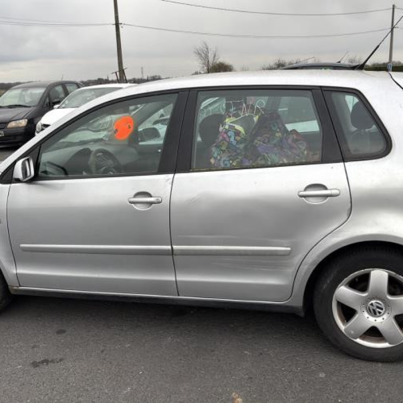 Vitre arriere droit VOLKSWAGEN POLO 4 Photo n°11