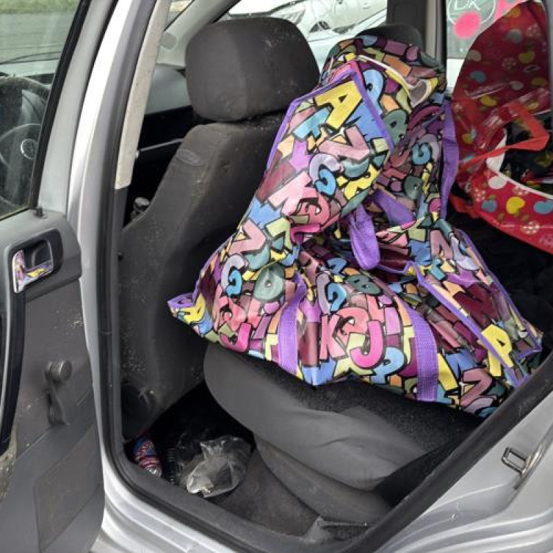 Vitre arriere droit VOLKSWAGEN POLO 4 Photo n°14