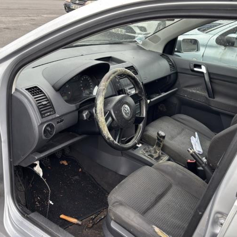 Vitre arriere droit VOLKSWAGEN POLO 4 Photo n°16