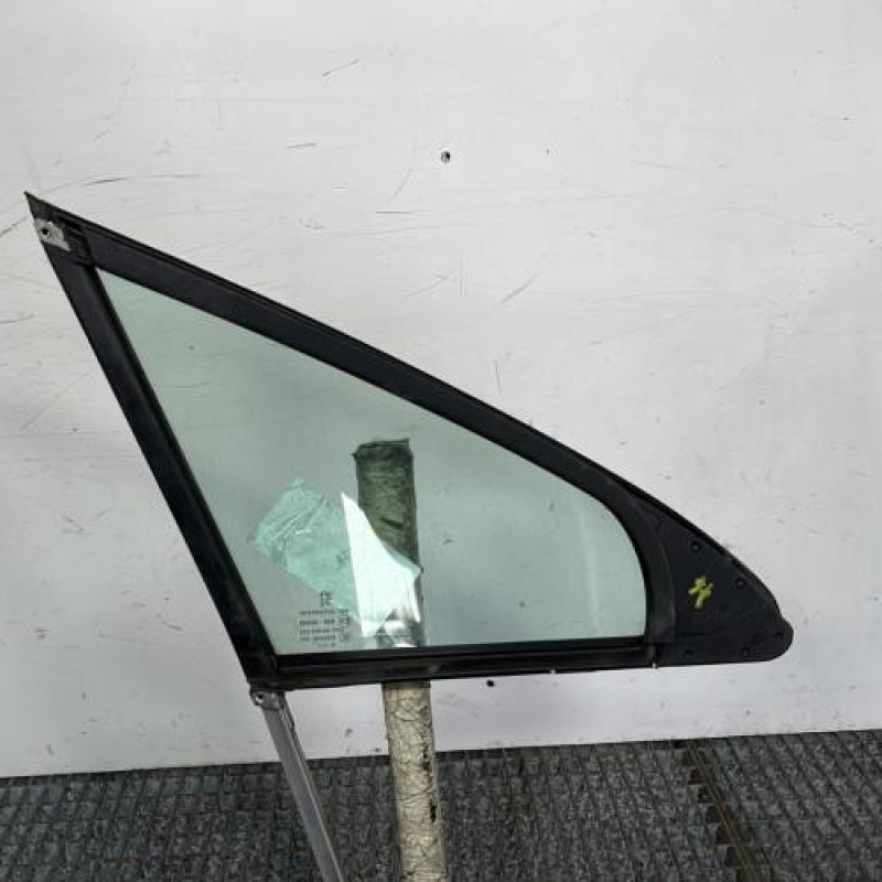 Custode avant gauche (porte) PEUGEOT 407 Photo n°4