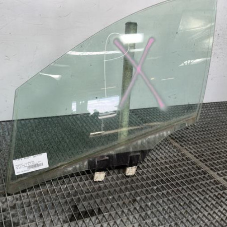 Vitre avant gauche PEUGEOT 407