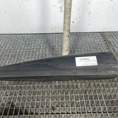 Baguette de porte arriere droite RENAULT CLIO 4 Photo n°1